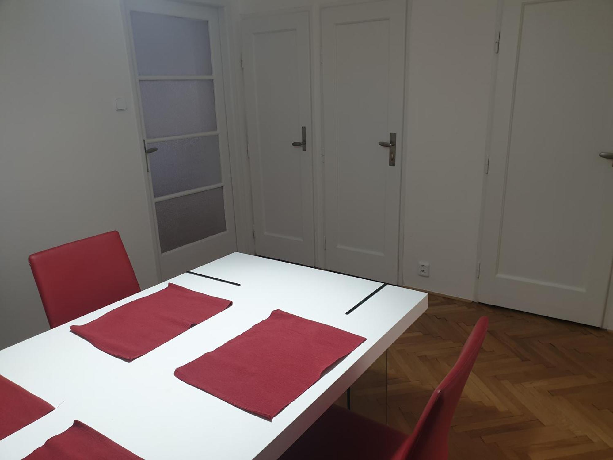Newly Refurbished Central Prague Luaran gambar